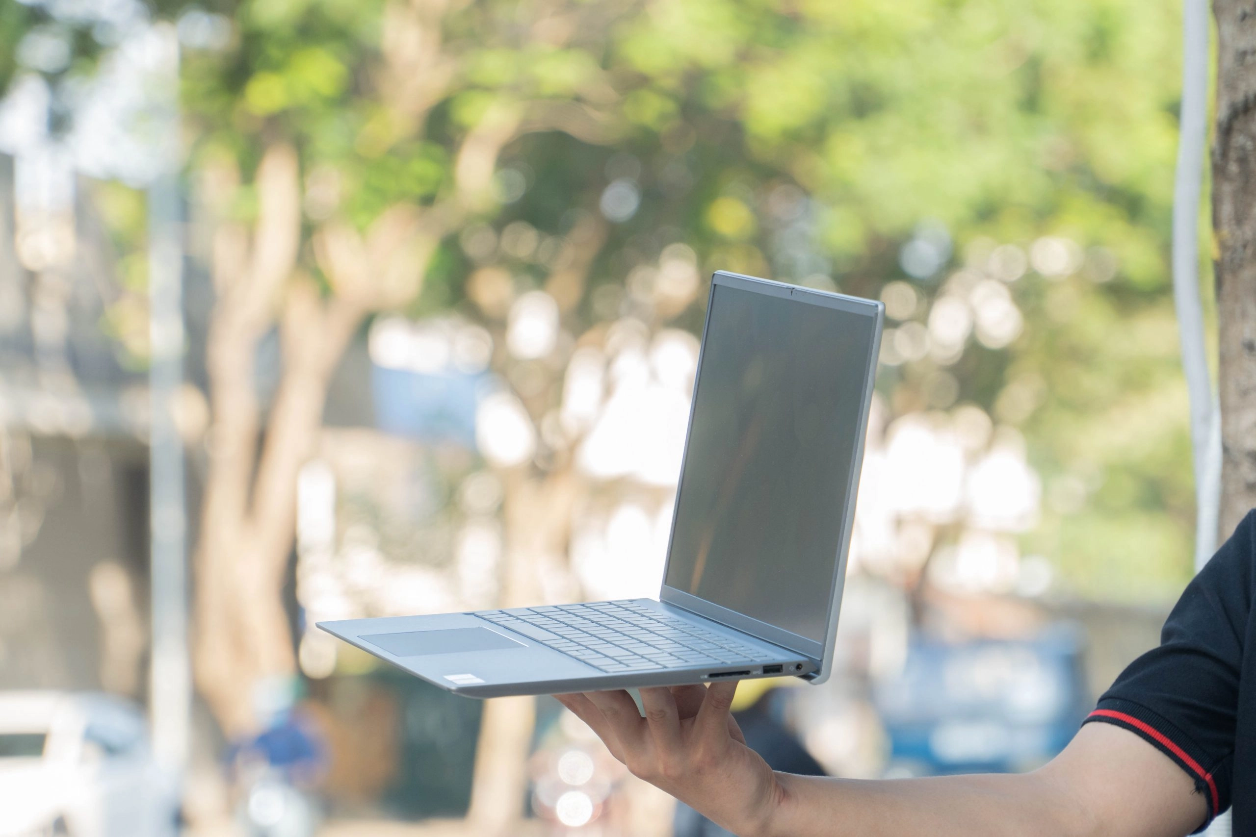 Thế Giới Số 365 | Dell Inspirion 5515 Ryzen R5-5500U, RAM 8G, SSD 256G NVMe, VGA AMD Vega 7, màn 15.6 inh Full HD